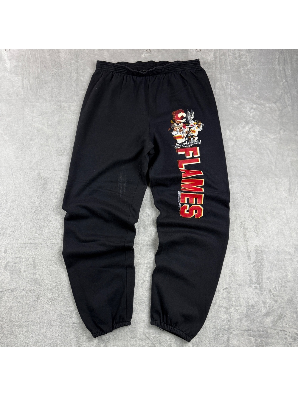 Vintage 1993 Calgary Flames Looney Tunes Sweatpants NHL Bugs Bunny Black Hockey